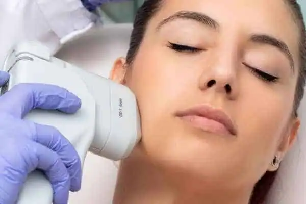 Image of woman having HIFU Ayr treatment